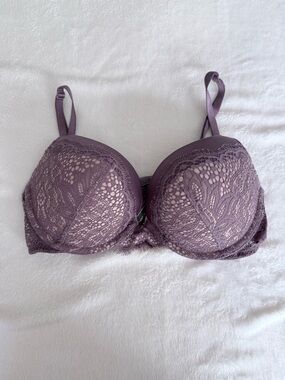 Victoria's Secret Lace Push-Up Bra in Mauve Purple